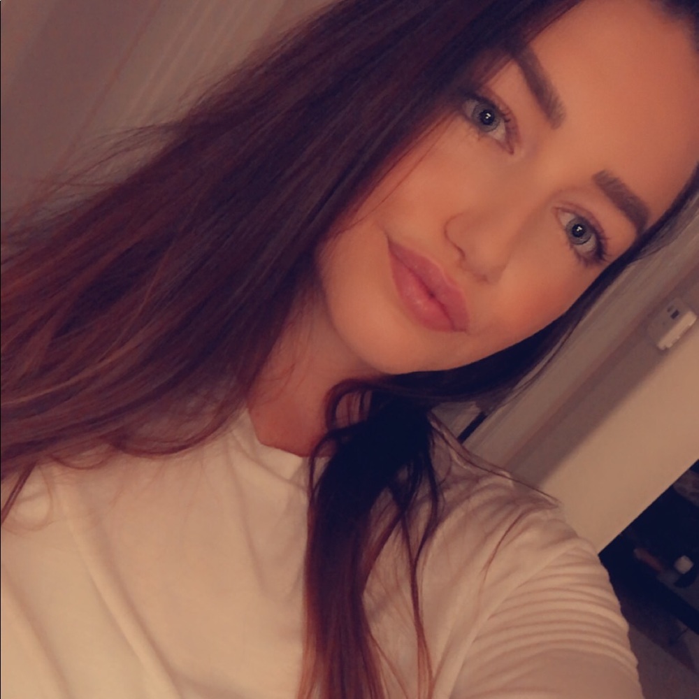 Meet your Posher, Maddi